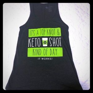 ItWorks! It’s a top knot & keto shot tank
